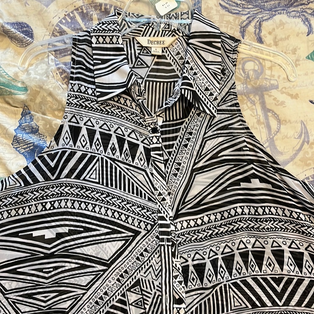 Tribal Black & White Collard Flowy Tank